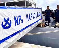 Navio-patrulha Maracanã atraca no Porto de Paranaguá