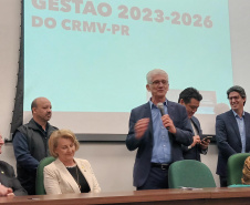 posse do novo presidente do Conselho Regional de Medicina Veterinária, Adolfo Yoshiaki Sasaki, nesta segunda-feira, na Fetaep