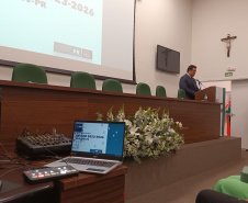 posse do novo presidente do Conselho Regional de Medicina Veterinária, Adolfo Yoshiaki Sasaki, nesta segunda-feira, na Fetaep