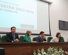 posse do novo presidente do Conselho Regional de Medicina Veterinária, Adolfo Yoshiaki Sasaki, nesta segunda-feira, na Fetaep