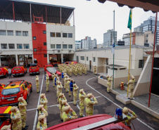 O Paraná vai reforçar a equipe que já atua nas operações de busca e salvamento em apoio às forças de segurança do Rio Grande do Sul neste domingo (10)