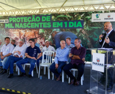 Governador da início à ação Mil Fontes, que vai proteger 1000 nascentes de água até o Dia da Árvore.