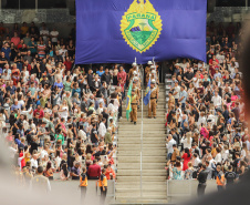 Curitiba, 12 de setembro de 2023 - O governador Carlos Massa Ratinho Jr. participa da formatura de soldados da Polícia Militar do Paraná na Ligga Arena.