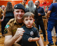 Governador Carlos Massa Ratinho Junior participa da cerimônia que marca a conclusão do treinamento dos novos policiais militares.