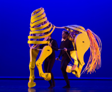 Balé Teatro Guaíra faz apresentações gratuitas do espetáculo Lendas Brasileiras em Cascavel