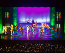 Balé Teatro Guaíra faz apresentações gratuitas do espetáculo Lendas Brasileiras em Cascavel
