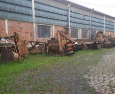 DER vai doar mais de 250 equipamentos e veículos a municípios 