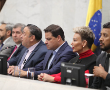Portos do Paraná recebe homenagem da Assembleia Legislativa 