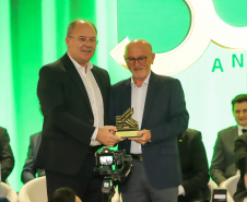 O governador Carlos Massa Ratinho Junior exaltou novamente a importância das cooperativas para a economia do Paraná durante a inauguração da nova sede administrativa do Sicredi em Palotina