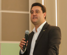 O governador Carlos Massa Ratinho Junior exaltou novamente a importância das cooperativas para a economia do Paraná durante a inauguração da nova sede administrativa do Sicredi em Palotina