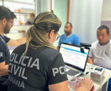  PCPR na Comunidade leva serviços de polícia judiciária para mais de 250 pessoas nos bairros Pinheirinho e Santa Cândida em Curitiba