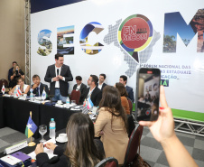 GOVERNADOR FORUM