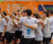 Com conquistas nacionais e calendário cheio, esporte do Paraná teve ano de glórias