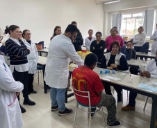  	Com 129 anos, Lacen finaliza 2023 com nova tecnologia de sequenciamento genético