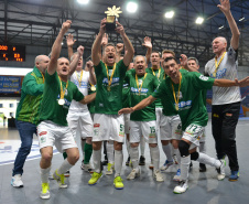 Com conquistas nacionais e calendário cheio, esporte do Paraná teve ano de glórias