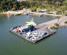 Ferry boat de Guaratuba volta a cobrar tarifa no dia 3 de janeiro 