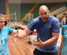 GINÁSIO DO TARUMÃ – Outro destaque do fim de semana do Esporte no Paraná foram as finais da Liga Metropolitana de Handebol, disputadas no Ginásio do Tarumã, um dos principais espaços esportivos pertencente ao Governo do Paraná.