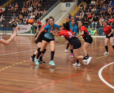 GINÁSIO DO TARUMÃ – Outro destaque do fim de semana do Esporte no Paraná foram as finais da Liga Metropolitana de Handebol, disputadas no Ginásio do Tarumã, um dos principais espaços esportivos pertencente ao Governo do Paraná.