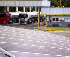 PORTO DE PGUA PAINEL SOLAR