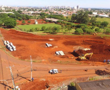 Drenagem e terraplenagem marcam avanço das obras do Viaduto da PUC em Londrina