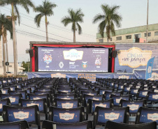 Cinema na Praça