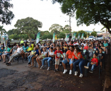 CINEMA NA PRAÇA