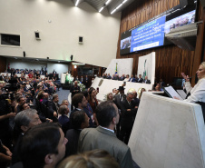Governador participa da entrega do título de cidadã honorária do Paraná a Cida Borghetti