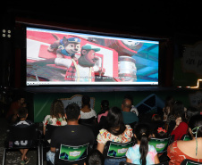 CINEMA NA PRAÇA