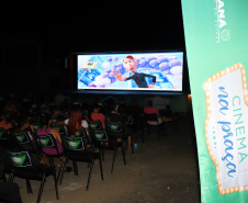 CINEMA NA PRAÇA