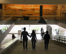 Museu Oscar Niemeyer vai abrir todos os dias no Carnaval