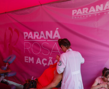 Com foco na saúde, Governo promove em Foz do Iguaçu encontro do Paraná Rosa em Ação