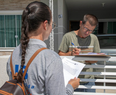 Copel visita consumidores para cadastro de fatura digital na RMC