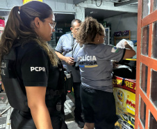 MULHERES POLÍCIA