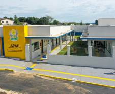 O governador Carlos Massa Ratinho Junior inaugura a Escola de Educação Especial de Nova Laranjeiras, na região Centro-Sul do Paraná. 