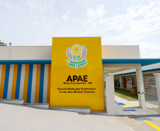 O governador Carlos Massa Ratinho Junior inaugura a Escola de Educação Especial de Nova Laranjeiras, na região Centro-Sul do Paraná. 