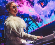 GUAÍRA TRIBUTO A ELTON JOHN