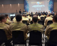Corpo de Bombeiros promove capacitação sobre técnicas de combate a incêndios