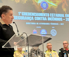 Corpo de Bombeiros promove capacitação sobre técnicas de combate a incêndios