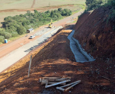 Pavimentação entre Pitanga e Mato Rico está 74% finalizada 