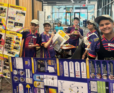 Estudantes de 13 a 28 anos de colégios públicos e privados de Curitiba e região alcançaram a segunda colocação entre 100 equipes de vários países em um torneio internacional realizado nos dias 7 a 9 de junho em Massachusetts. Projeto deles visa melhorar a mobilidade de pessoas idosas.
