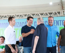 O governador Carlos Massa Ratinho Junior anunciou neste sábado (22), no balneário de Praia de Leste, o projeto de modernização da orla de Pontal do Paraná e um pacote de investimentos para a cidade que ultrapassará R$ 96 milhões