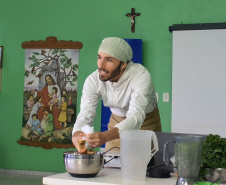 Sanepar apresenta à comunidade técnicas de cultivo de Plantas Alimentícias Não Convencionais (Pancs) e Plantas Medicinais