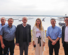 O governador em exercício Darci Piana recebeu o ministro da Pesca e Aquicultura, André de Paula, em uma visita a produtores de tilápia em Alvorada do Sul e Bela Vista do Paraíso, na região Norte do Paraná, nesta segunda-feira (15). 