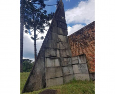 -DER/PR contrata restauração de monumento rodoviário de Poty Lazzarotto 
