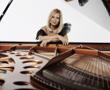 Orquestra Sinfônica do Paraná recebe fenômeno Valentina Lisitsa