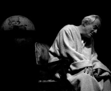Teatro Guaíra abre seleção para atores e atrizes em montagem do Teatro de Comédia do Paraná
