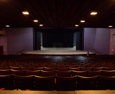Quatro teatros em um: conheça os auditórios que compõem o complexo do Guaíra