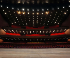 Quatro teatros em um: conheça os auditórios que compõem o complexo do Guaíra