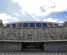 Quatro teatros em um: conheça os auditórios que compõem o complexo do Guaíra