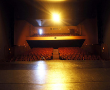 Quatro teatros em um: conheça os auditórios que compõem o complexo do Guaíra